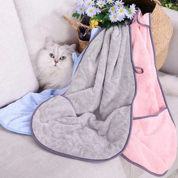 HOOPET Pet Bath Towel – Soft, Quick-Dry, Absorbent Towel for Cats & Dogs (3 Colors)