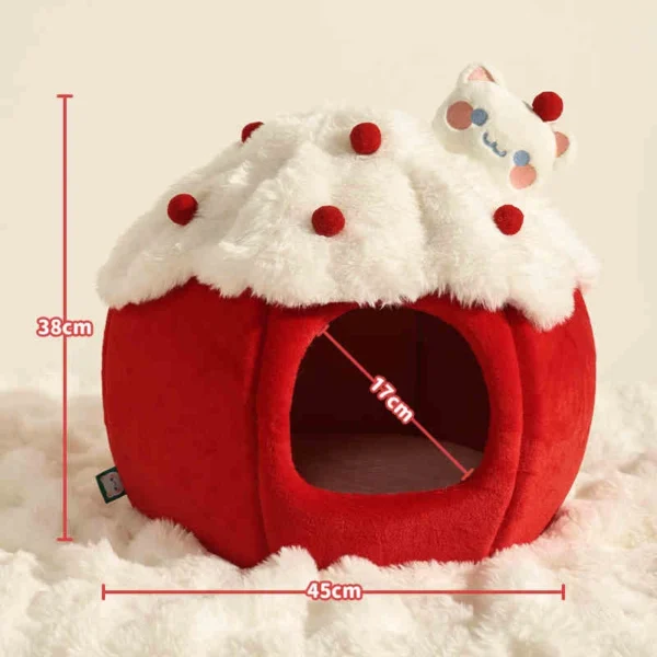 Winter Warm Enclosed Cat House – Super Large Strawberry-Shaped Pet Bed for Cats and Small Dogs, Cozy and Secure Design
