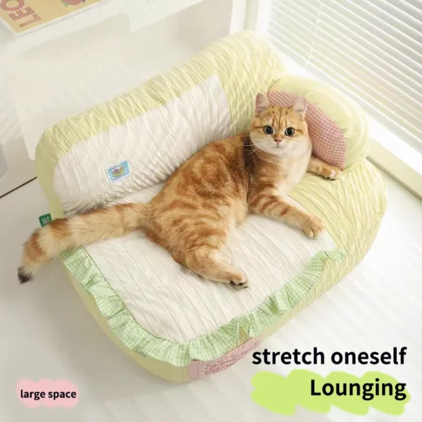 All-Season Cat Bed – Cozy Sandwich Design Pet Nest for Kittens & Cats, Winter Warmth & Summer Comfort